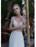 V Neck Ivory Lace Tulle Bohemian Wedding Dress